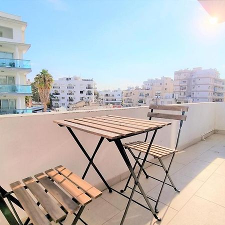 Spacious Lightflooded 2Br Apt / Near Center & Harbour Lárnaca Exterior foto